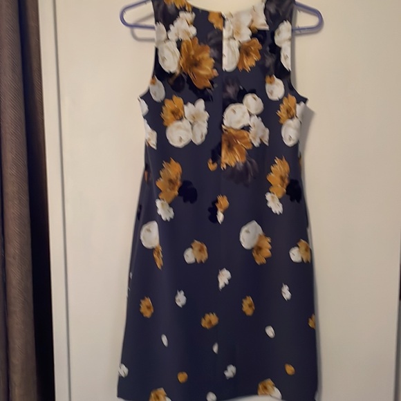 Grey shift dress with mustard, white and black flowers. Has never been worn. - Picture 2 of 3